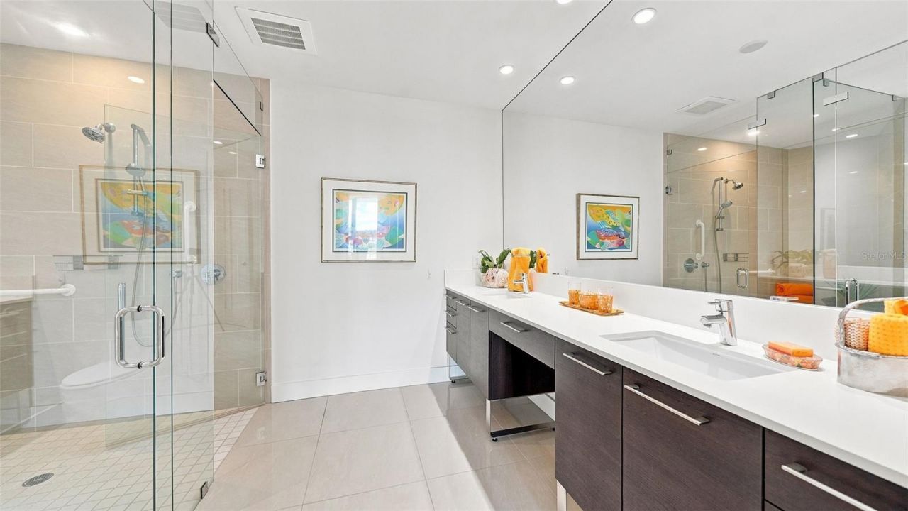 1155 N Gulfstream Avenue, Unit 308, Sarasota, FL 34236 Photo