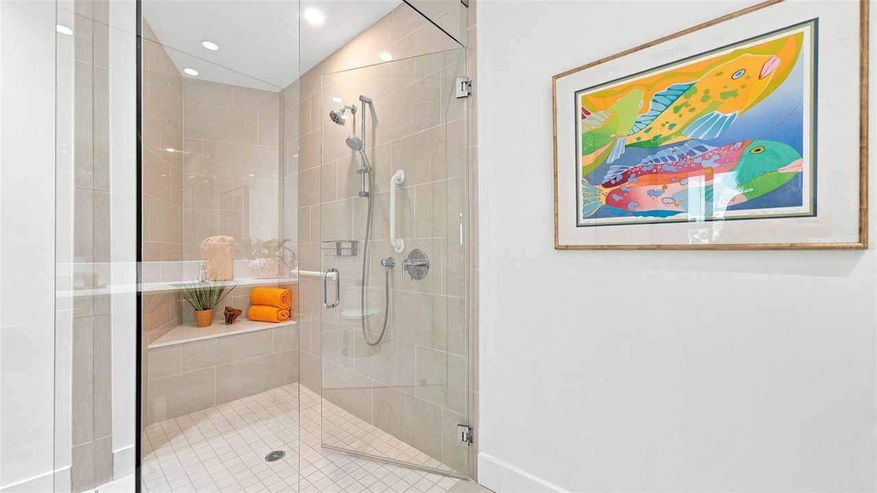 1155 N Gulfstream Avenue, Unit 308, Sarasota, FL 34236 Photo