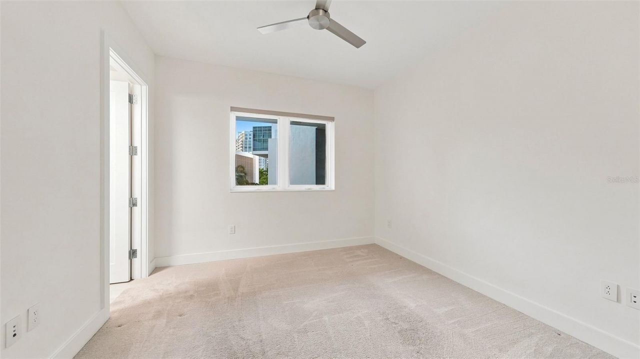 1155 N Gulfstream Avenue, Unit 308, Sarasota, FL 34236 Photo