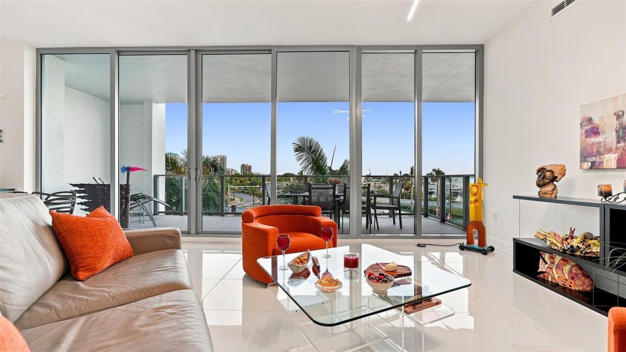 1155 N Gulfstream Avenue, Unit 308, Sarasota, FL 34236 Photo