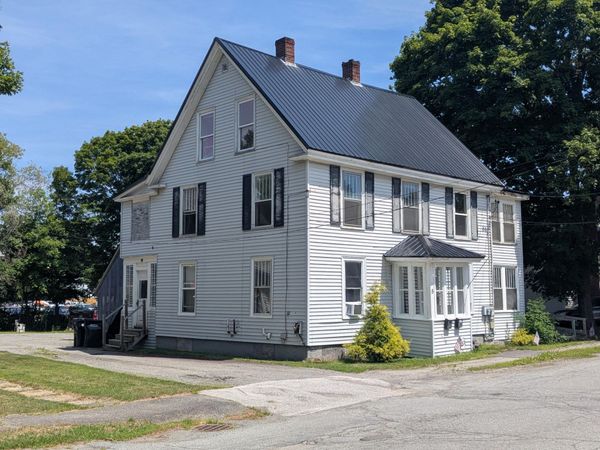 3 Dean Street , Bangor, ME 04401
