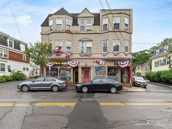 730 Hale St, Unit 2R, Beverly, MA 01915