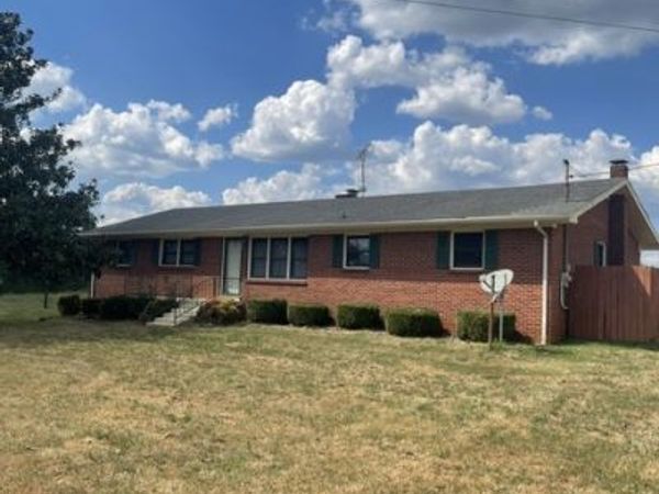 1494 Old Nashville Dirt Rd , Shelbyville, TN 37160