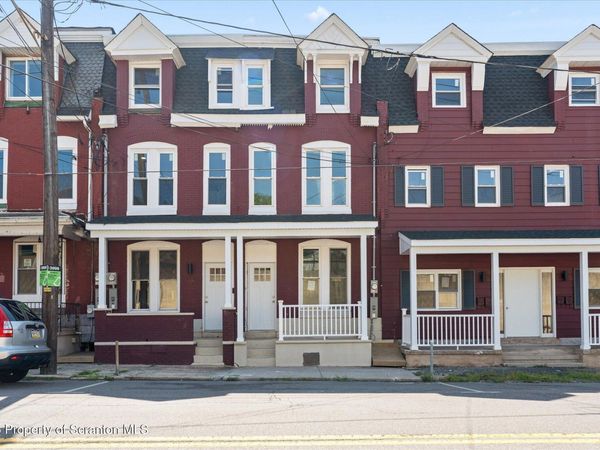 417 Mauch Chunk Street, Pottsville, PA 17901