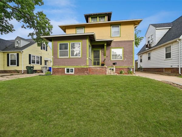 115 17th Street SW, Cedar Rapids, IA 52404