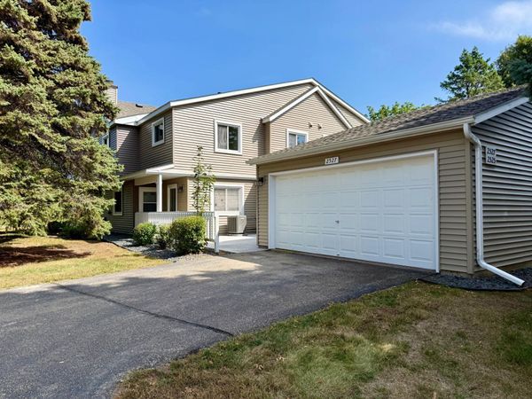 2527 Wimbledon Place , Woodbury, MN 55125