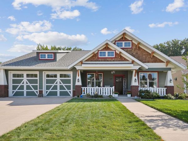 630 Melendy Lane, Cedar Falls, IA 50613