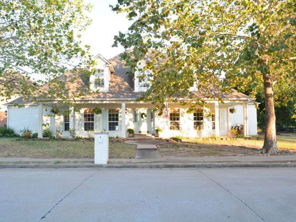 115 S Forest Ridge Boulevard , Broken Arrow, OK 74014