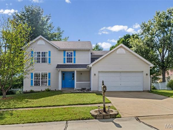 204 Boulder Point Drive, St Peters, MO 63376