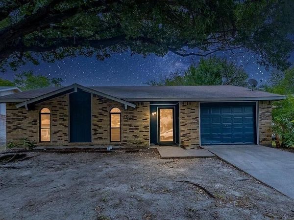 2633 Santa Anna Drive, Grand Prairie, TX 75052