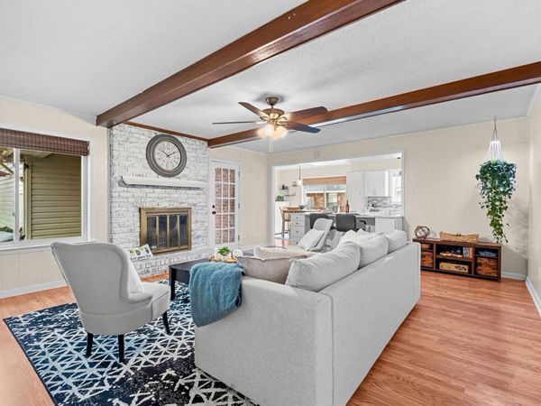 6264 SKYLIGHT DR, Bartlett, TN 38135