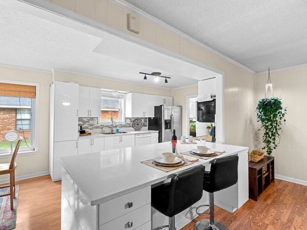 6264 SKYLIGHT DR, Bartlett, TN 38135