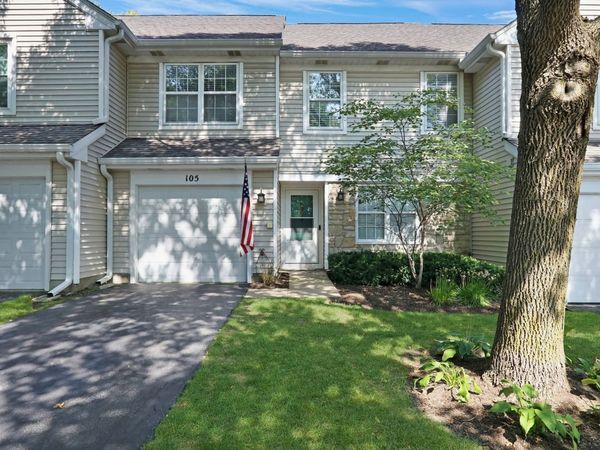 105 Parkview Drive, Wauconda, IL 60084