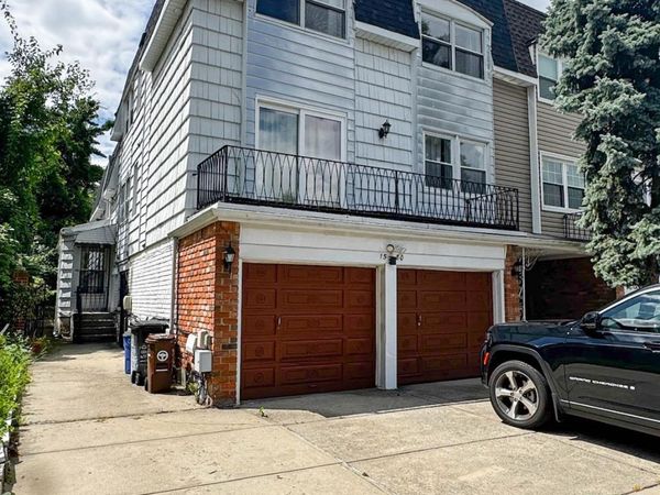 15-80 Waters Edge Drive , Unit 2, Bayside, NY 11360