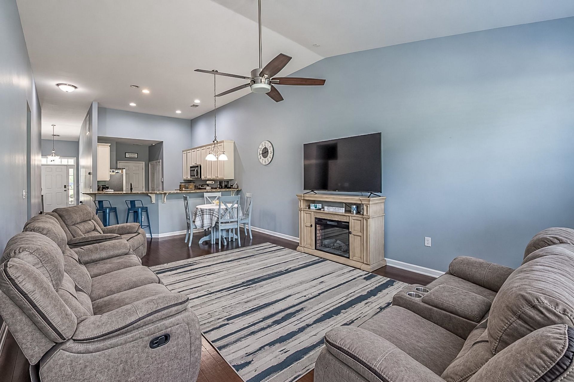 3318 Volterra Way Photo 15