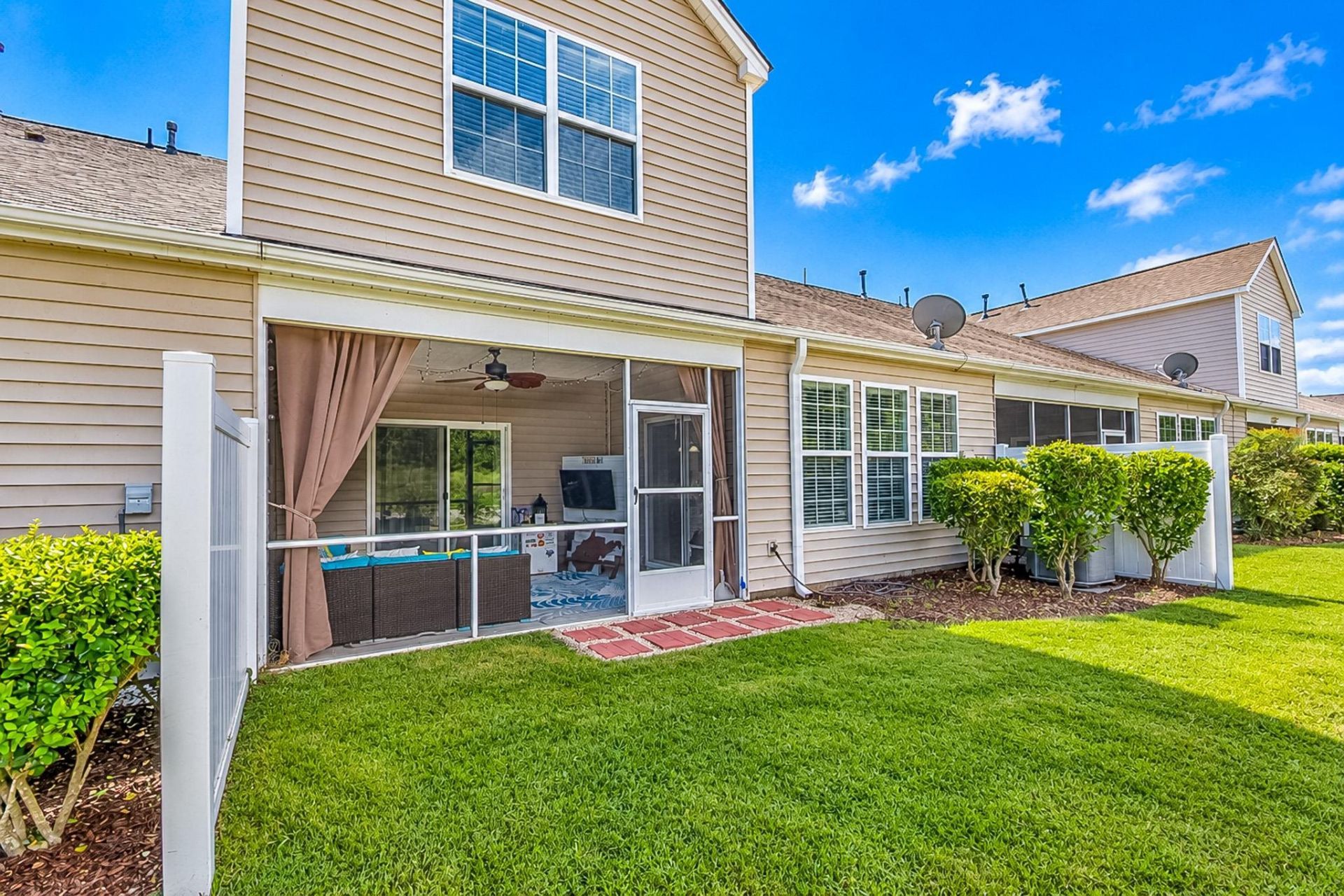 3318 Volterra Way Photo 32