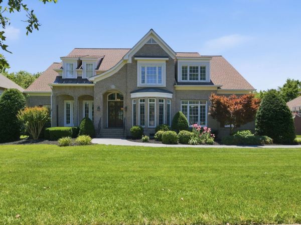 1728 Surrey Dr , Brentwood, TN 37027