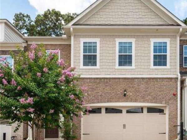 203 Holden Way, Woodstock, GA 30189