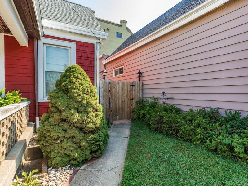 327 Lafayette Avenue, Bellevue, KY 41073 Photo 2