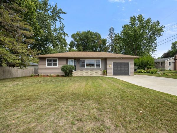 204 Cedar Street S, Lester Prairie, MN 55354