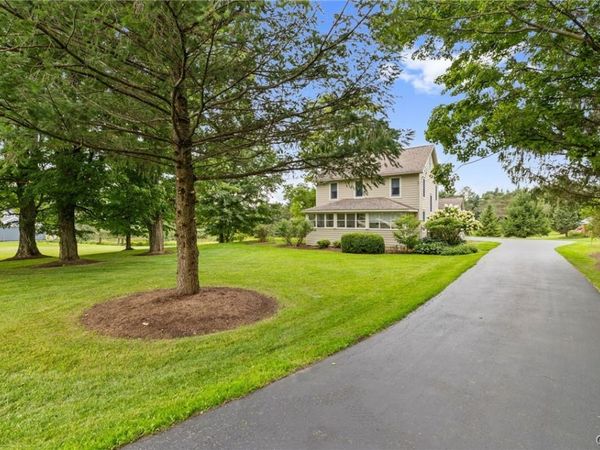 1239 North Road , Tully, NY 13159