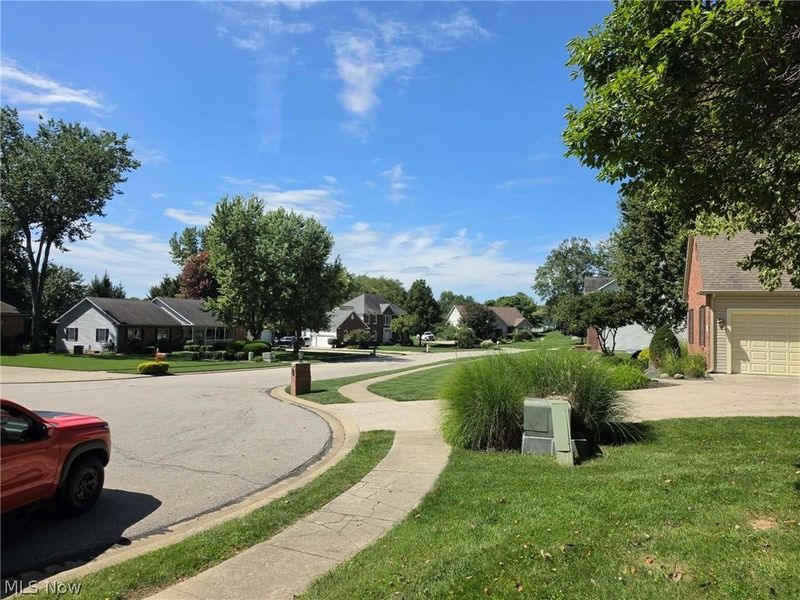 1347 Cherry Bark Court, Heath, OH 43056 Photo 3