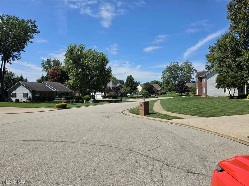 1347 Cherry Bark Court, Heath, OH 43056 Photo 4