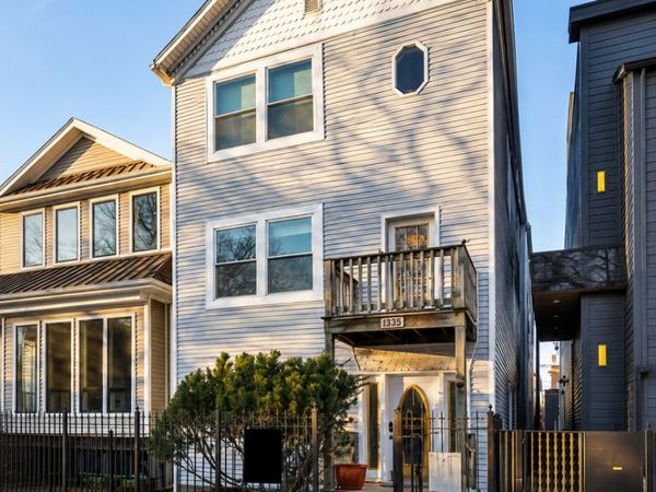 1812 W Erie Street , Chicago, IL 60622