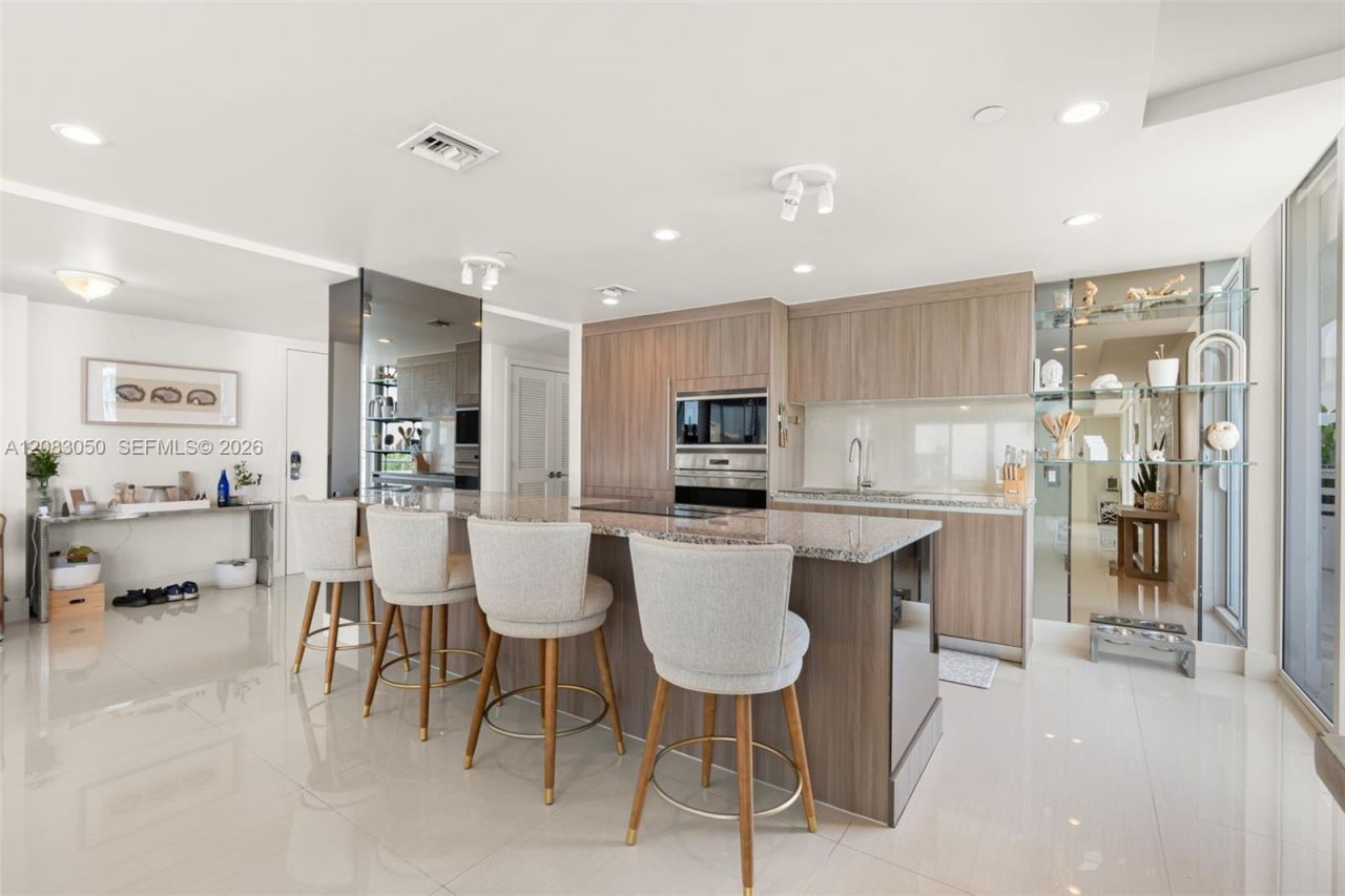 1170 101st St, Unit 601, Bay Harbor Islands, FL 33154 Photo