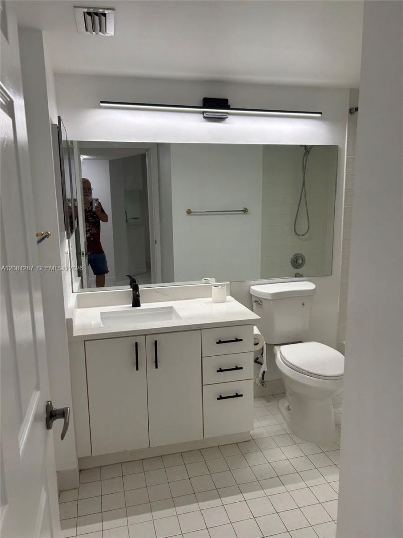 2541 N Nob Hill Rd, Unit 109, Sunrise, FL 33322 Photo