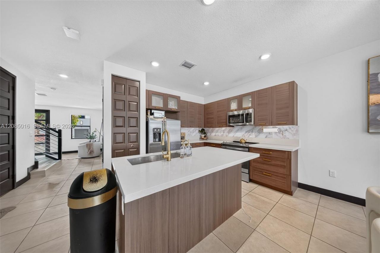 15490 NW 91st Ct , Miami Lakes, FL 33018 Photo