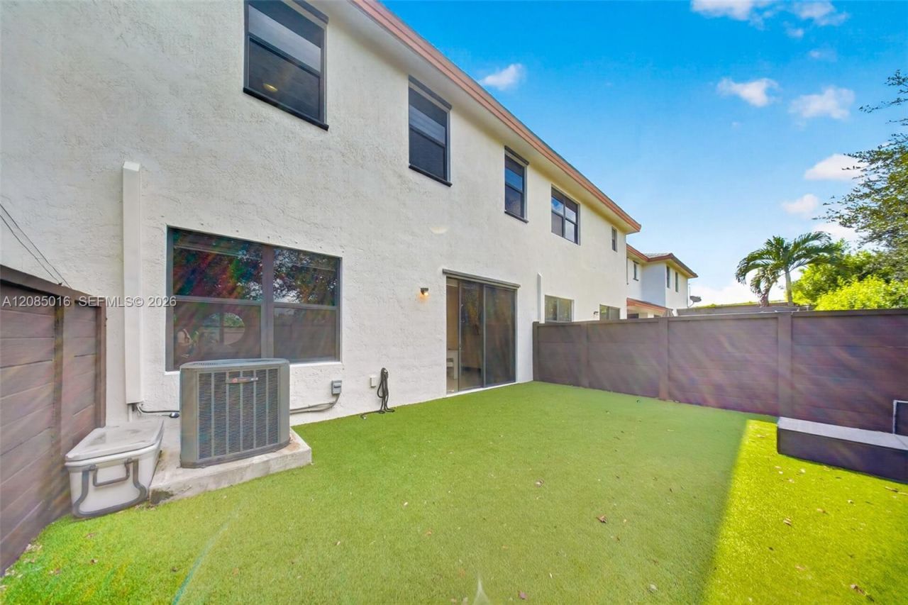 15490 NW 91st Ct , Miami Lakes, FL 33018 Photo