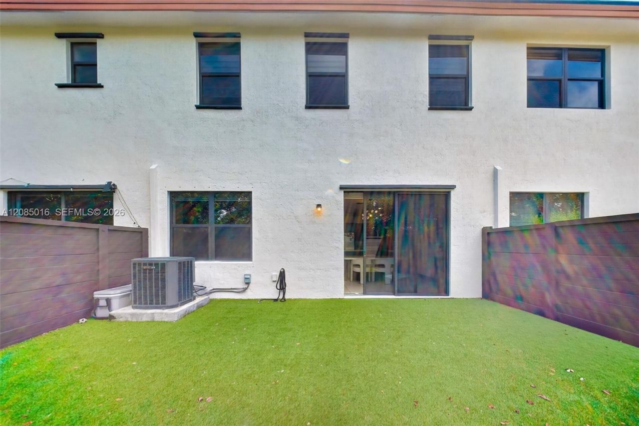 15490 NW 91st Ct , Miami Lakes, FL 33018 Photo