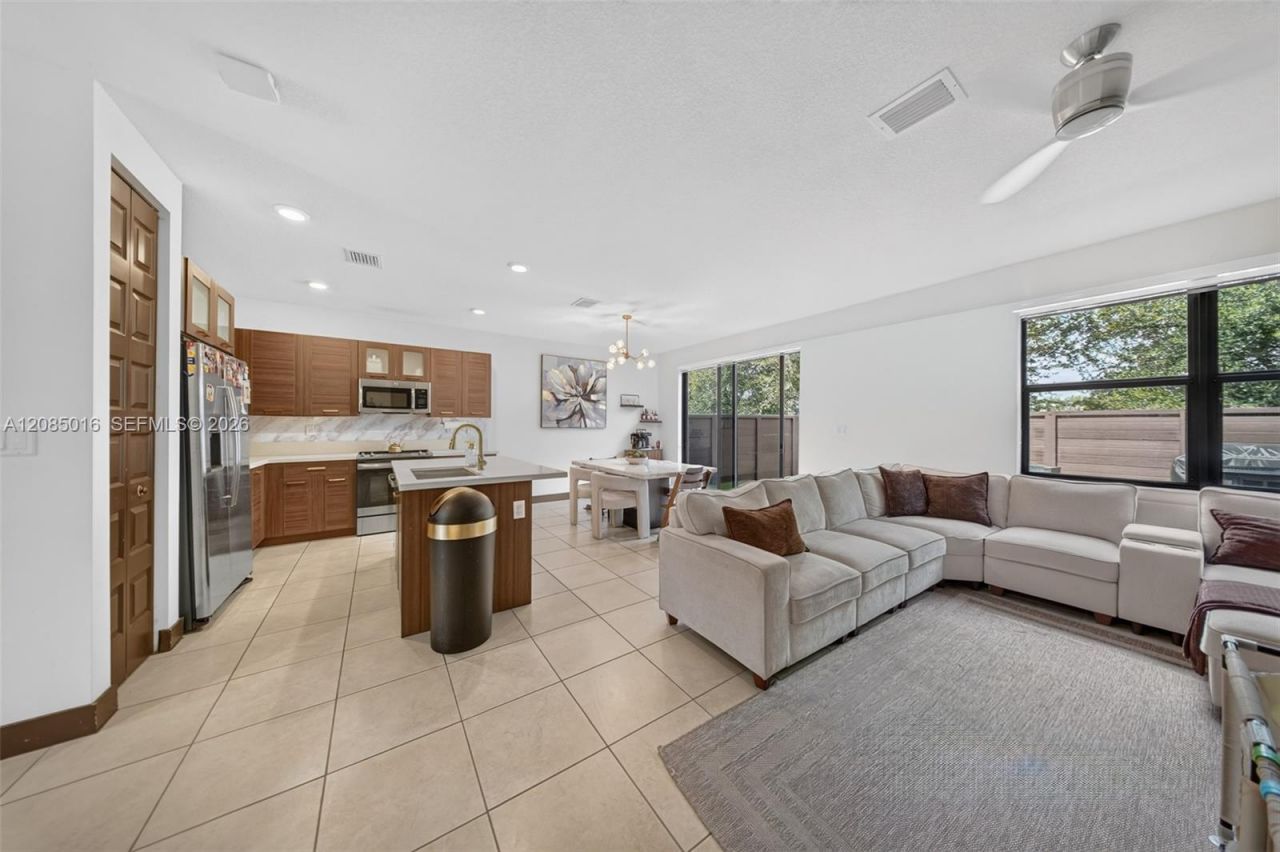 15490 NW 91st Ct , Miami Lakes, FL 33018 Photo