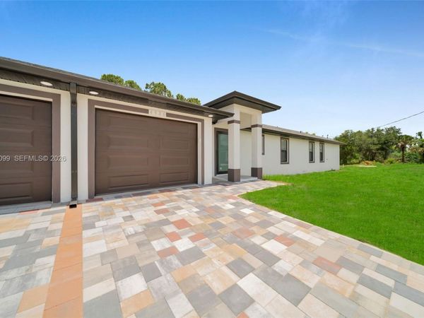 4986 Fairway Ct, Unit 4986, Lehigh Acres, FL 33971