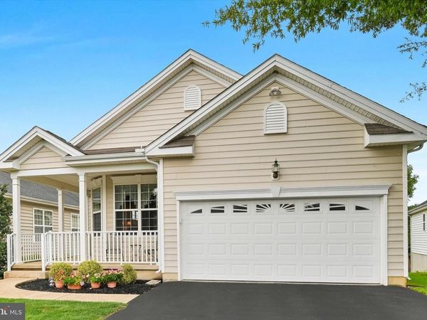 1586 EMERSON DRIVE, MOUNT JOY, PA 17552