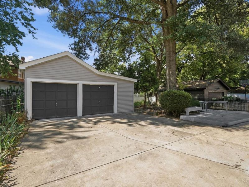 3767 Hyde Park Avenue, Cincinnati, OH 45209 Photo 38