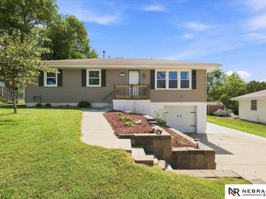 8607 Fowler Avenue, Omaha, NE 68134