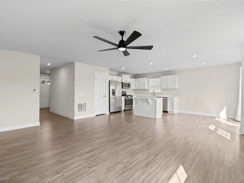 7030 Gauntlet Street SW, Massillon, OH 44646 Photo 10