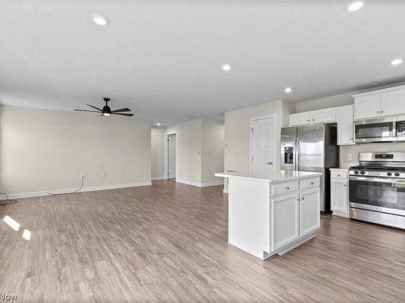 7030 Gauntlet Street SW, Massillon, OH 44646 Photo 16