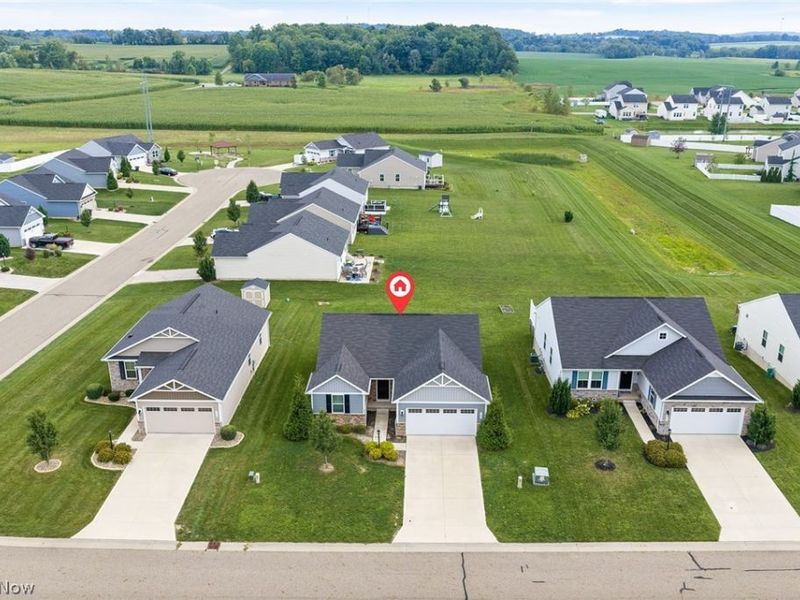 7030 Gauntlet Street SW, Massillon, OH 44646 Photo 2