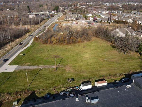 3604 N Calumet Avenue , Valparaiso, IN 46383