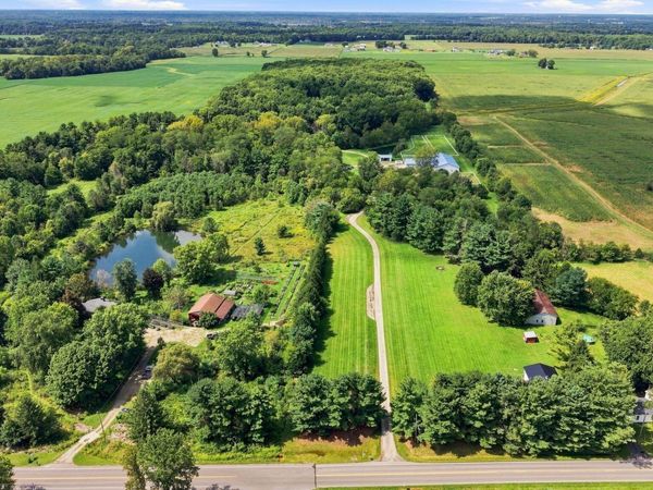 1691 N County Road 605 , Sunbury, OH 43074