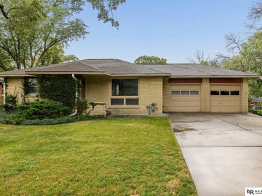 525 S 56th Street, Lincoln, NE 68510