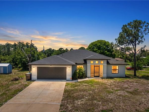 3507 2nd ST SW, LEHIGH ACRES, FL 33976