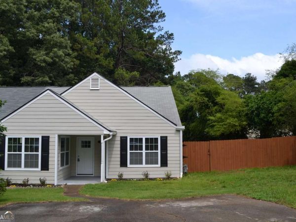 5134 Hill Farm Drive NE, Woodstock, GA 30188