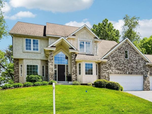 8813 Woodhill Drive, Savage, MN 55378