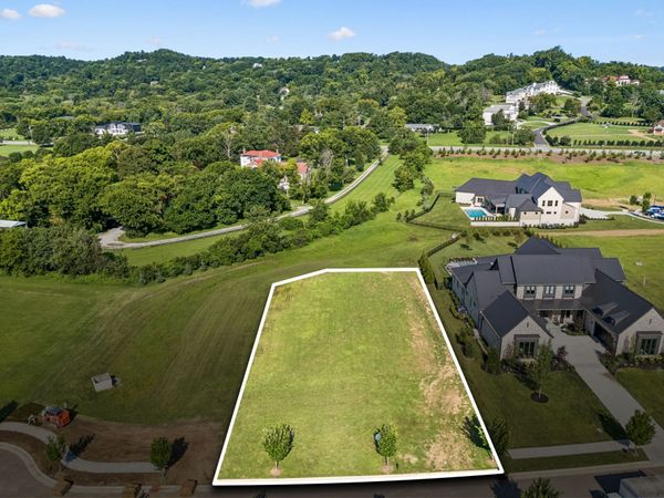 1103 McCall Ct N, Brentwood, TN 37027