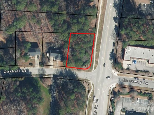 817 Oakhall Drive, Holly Springs, NC 27540