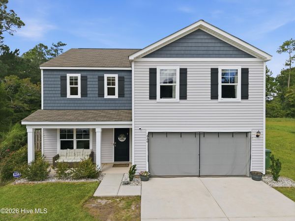420 High Ridge Court , Sneads Ferry, NC 28460
